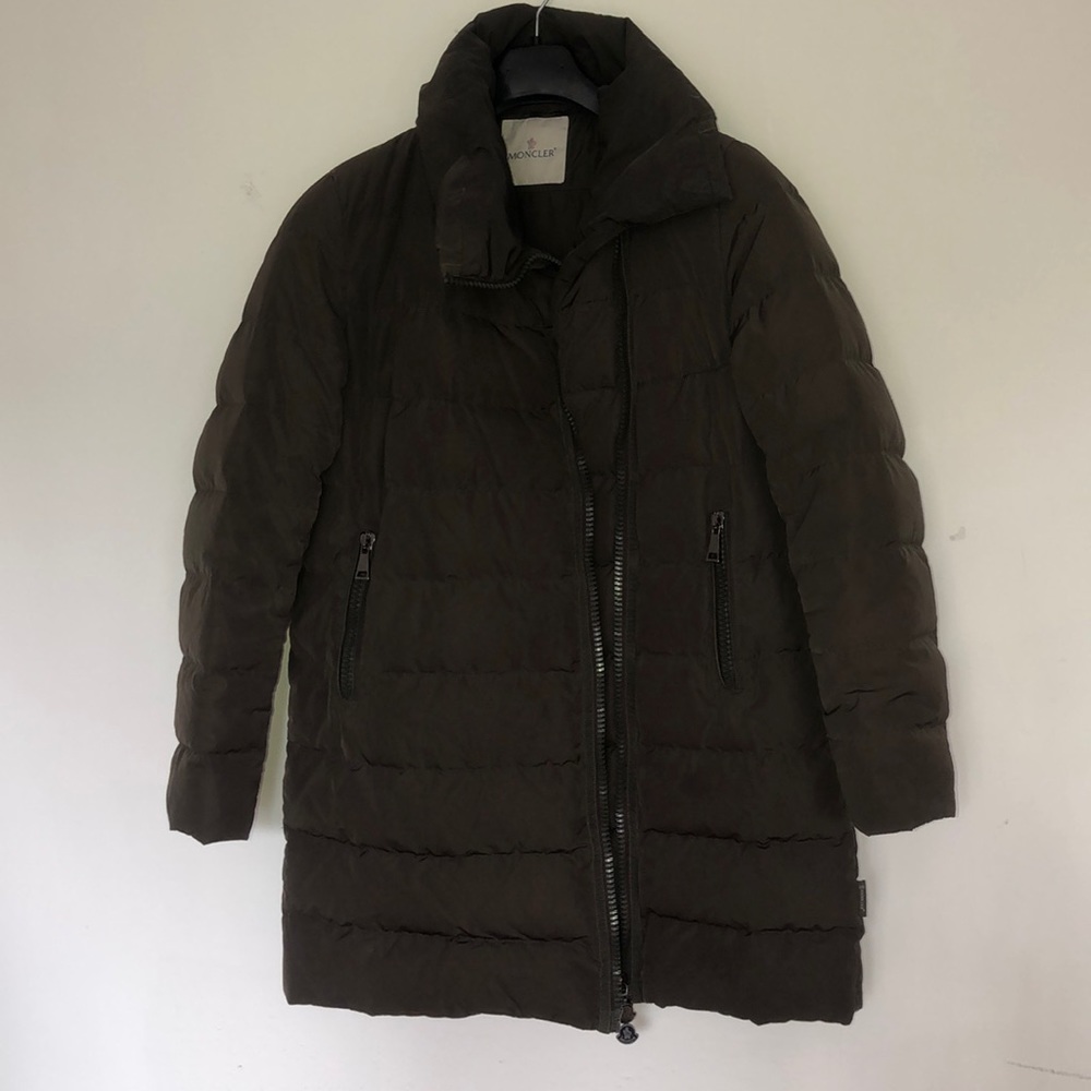Moncler Winter Jacket Goose Down 2 (6 US)